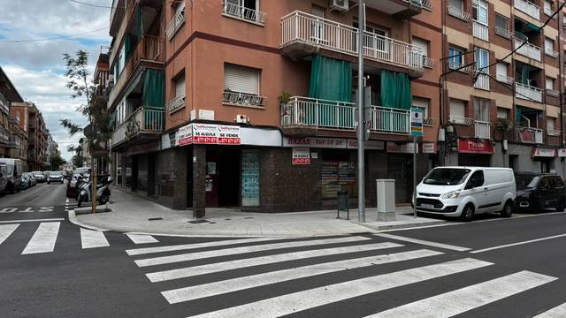 Local comercial en Alquiler en Carrer Jaume Balmes, 25 en Vinyets - Molí Vell