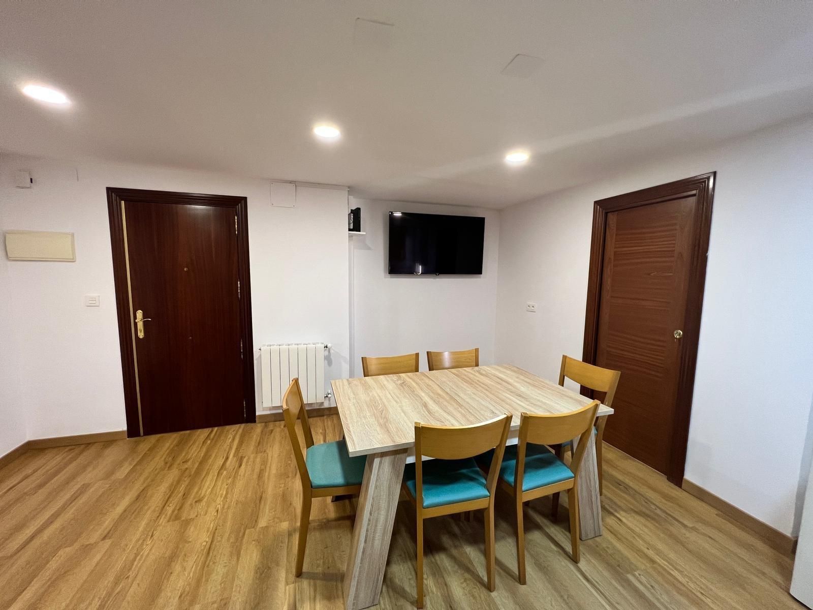 Menjador de Pis en venda en  Granada Capital amb Calefacció