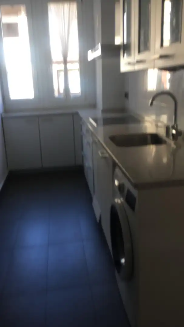 Cocina de Piso de alquiler en Leioa con Calefacción, Horno y Lavadora