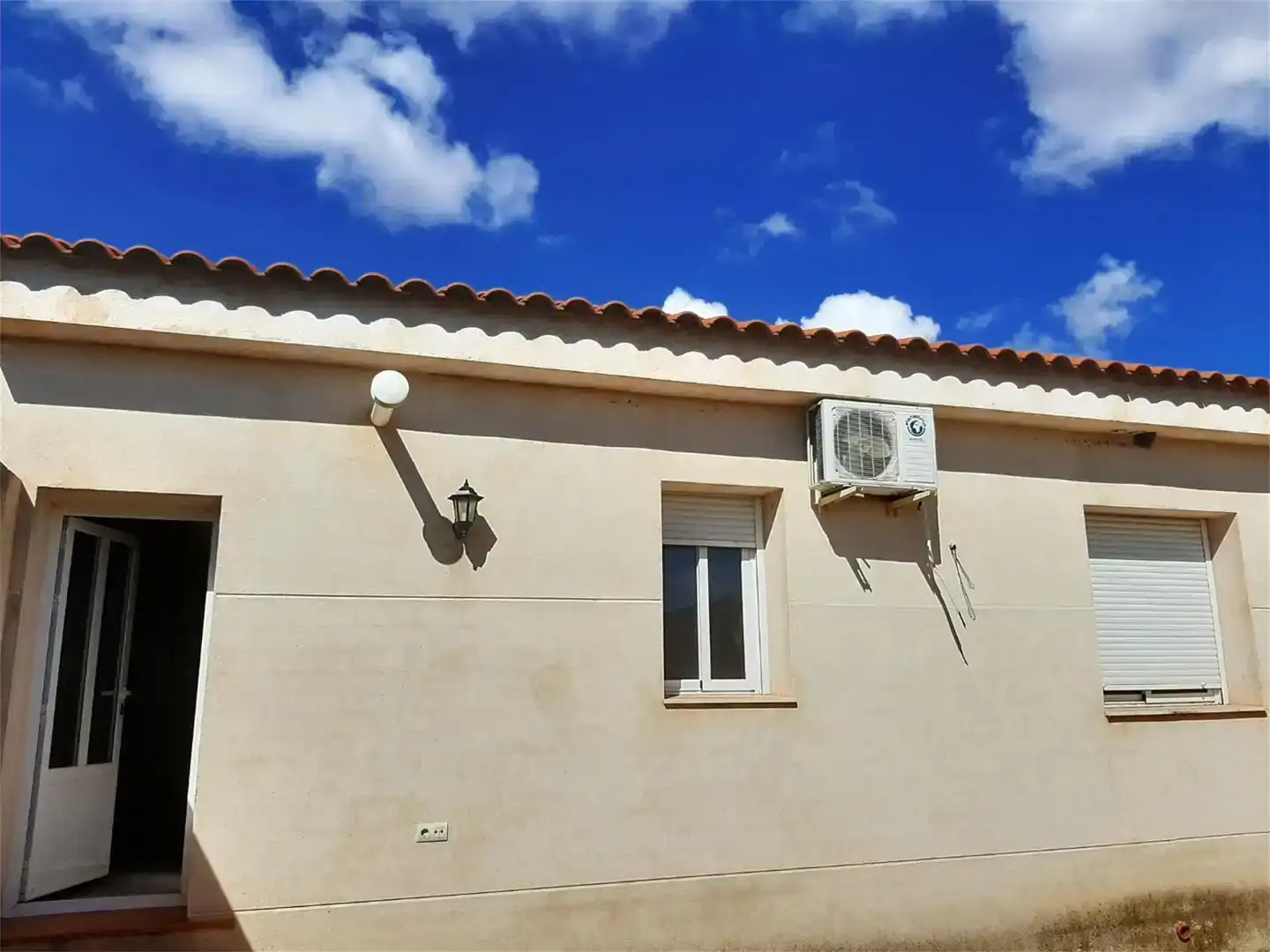 Exterior view of Houses for sale in Las Labores  , Ciudad Real