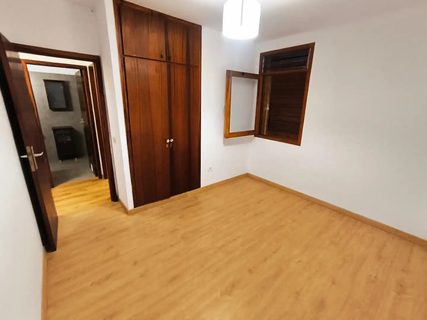 Habitación de Piso en venta en Santa Cruz de Tenerife con Horno, Lavadora y Balcón
