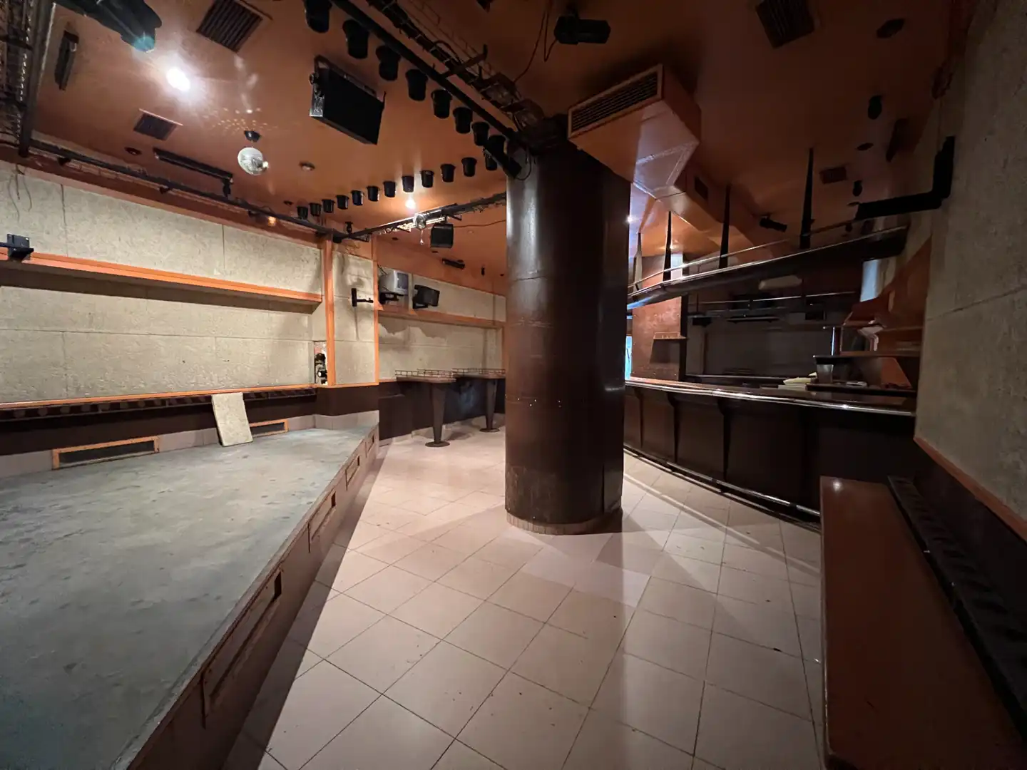Local comercial en venda a Casco Urbano, imagen 4