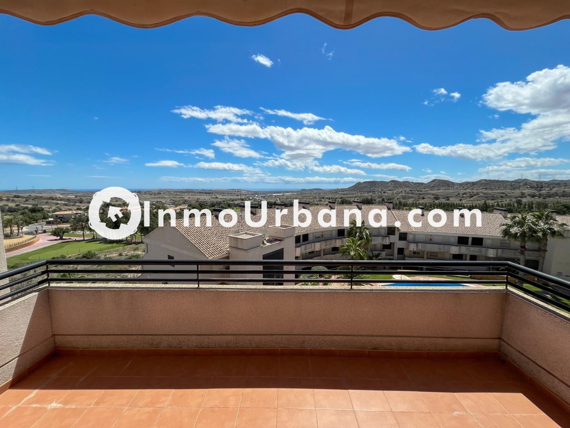 Außenansicht von Wohnungen zum verkauf in Monforte del Cid mit Privatgarten, Terrasse und Gemeinschaftspool