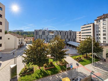 Appartement avec balcon à vendre à Burlada / Burlata