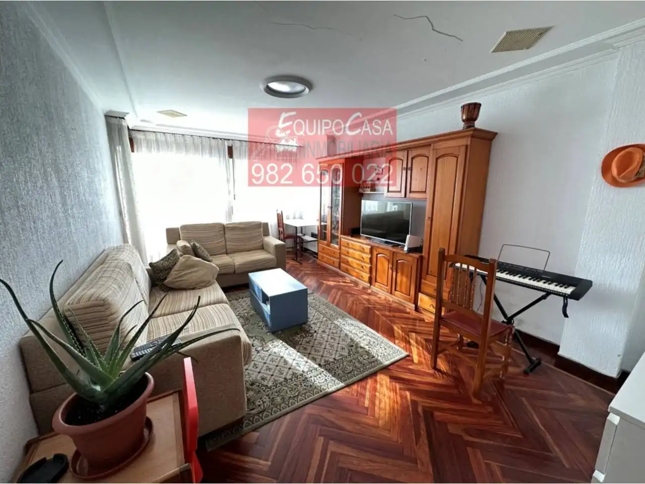 Sala d'estar de Pis en venda en Lugo amb Calefacció, Parquet i Traster