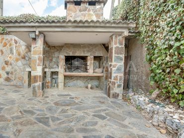 Casa amb balcó en venda a Lliçà d'Amunt