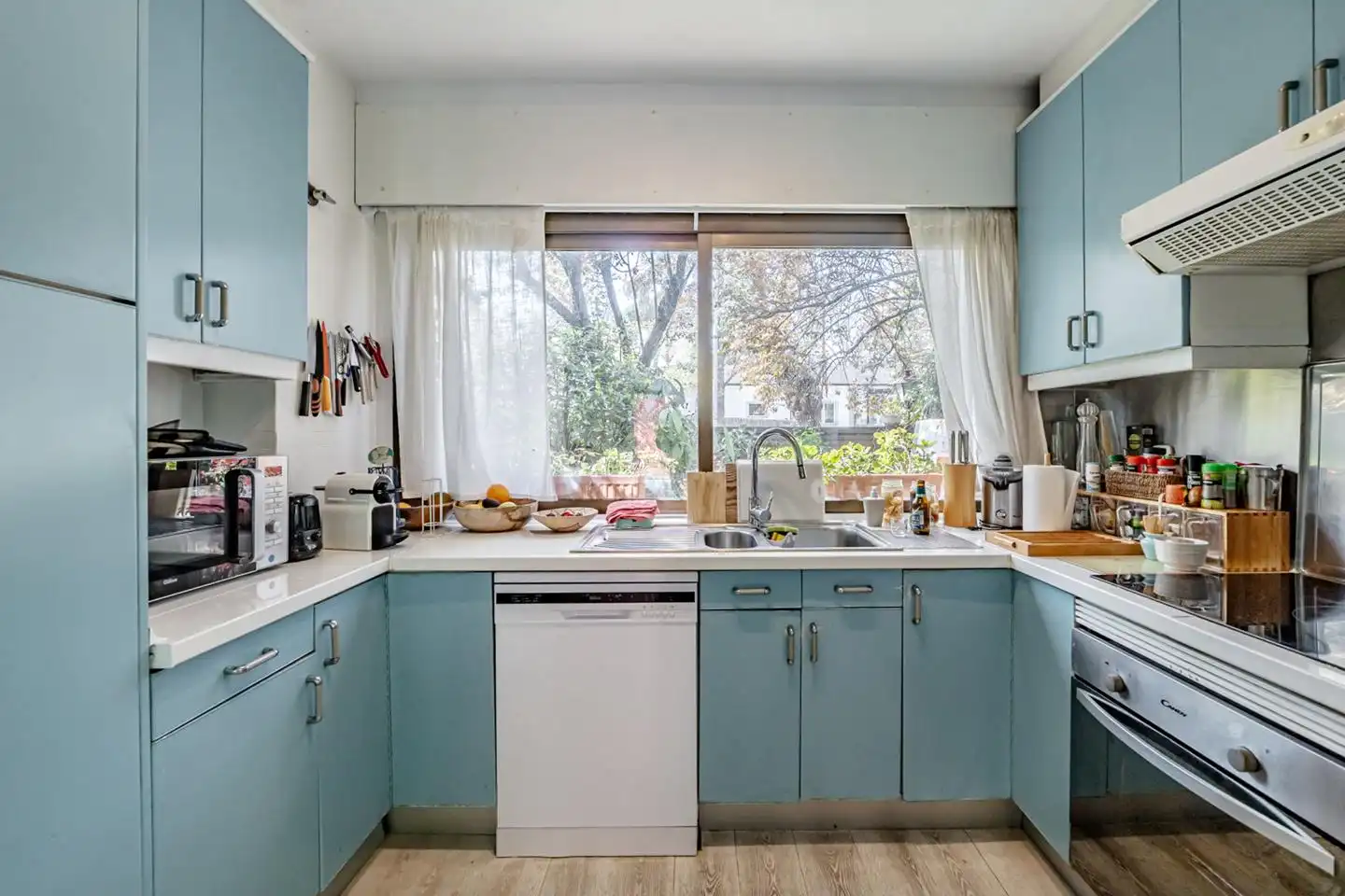 Cocina de Casa adosada en venta en Madrid con Calefacción, Jardín privado y Piscina
