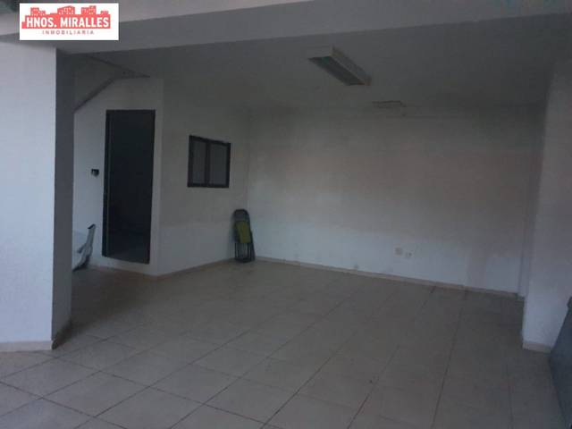 Local comercial en Alquiler en Benijófar