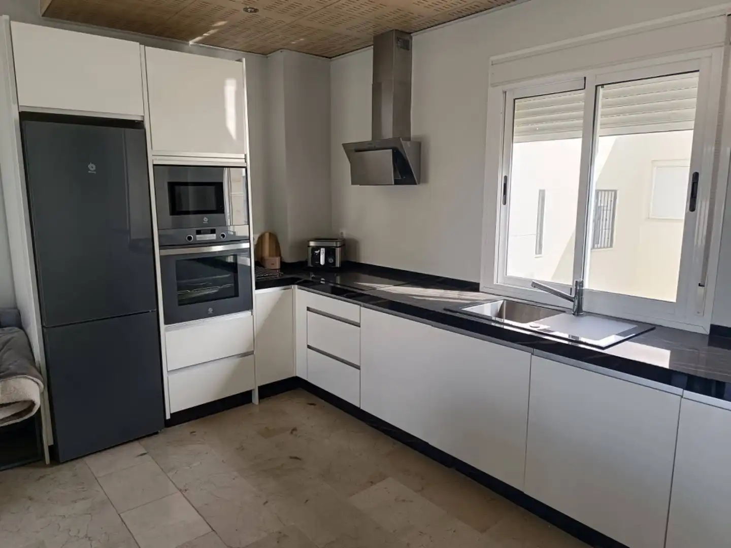 Kitchen of Attic for sale in Sanlúcar de Barrameda  with Air Conditioner, Terrace and Furnished