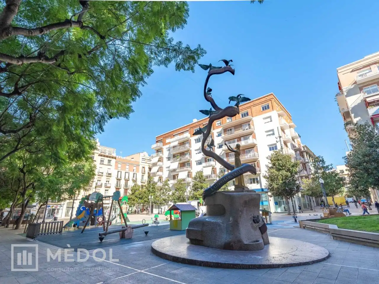 Local comercial en venda a Plaza Mossèn Cinto Verdaguer 8, imagen 9