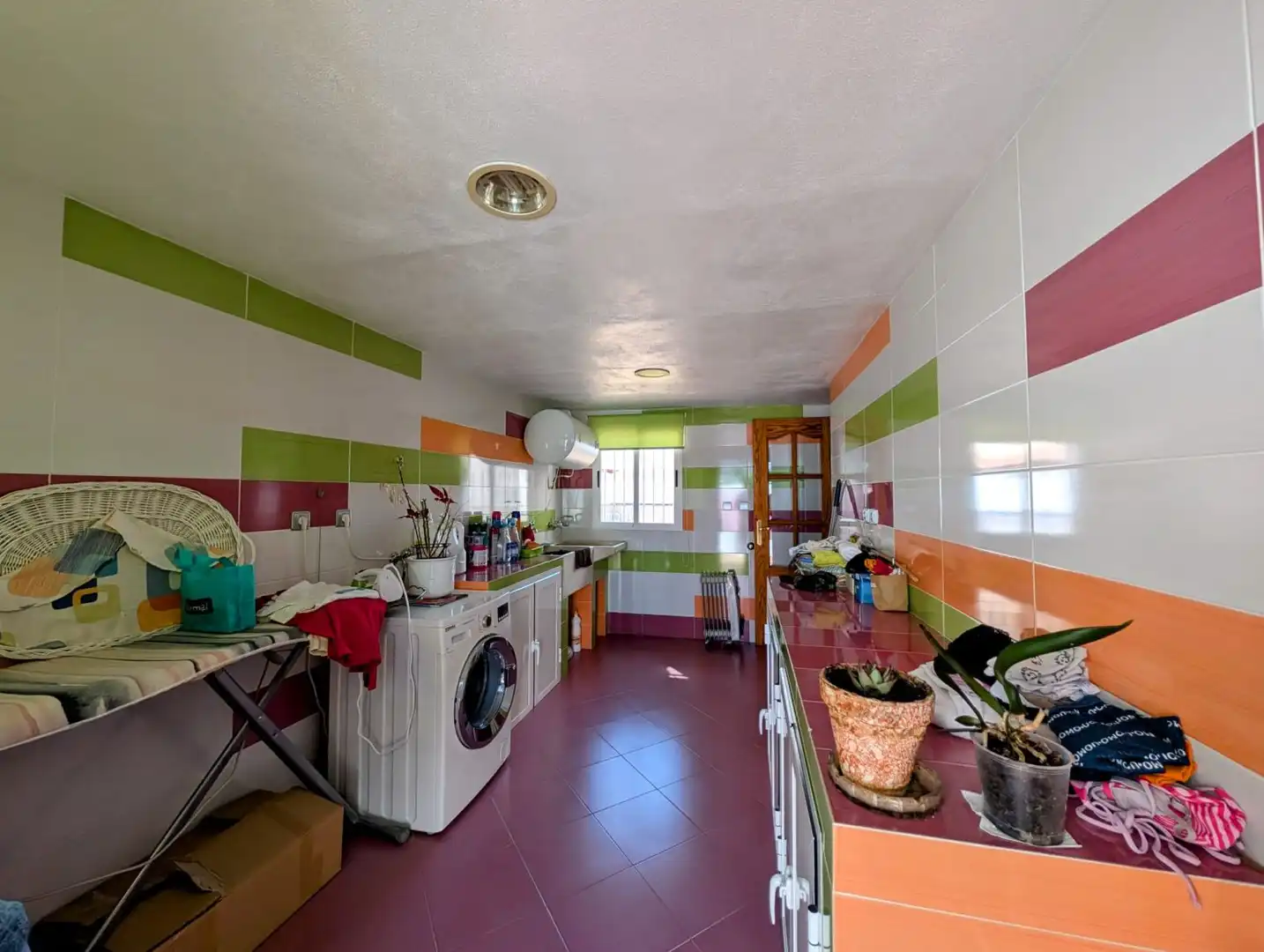 Cuina de Casa o xalet en venda en Loja amb Terrassa i Piscina