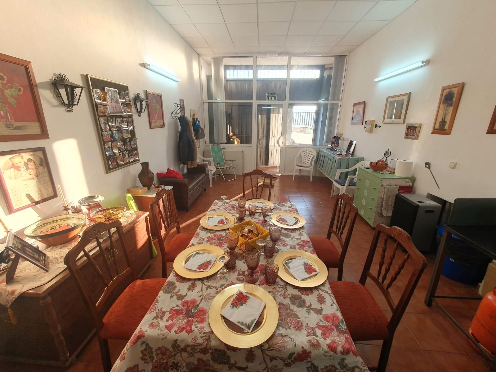Esszimmer von Geschaftsraum zum verkauf in Rute mit Möbliert