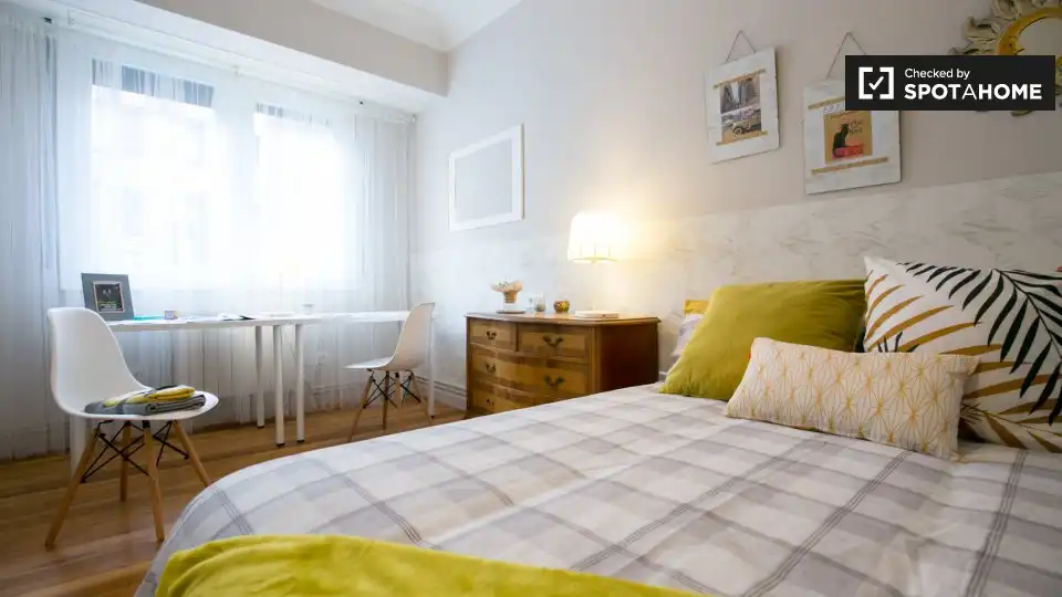 Room in San Pedro de Deusto - La Ribera