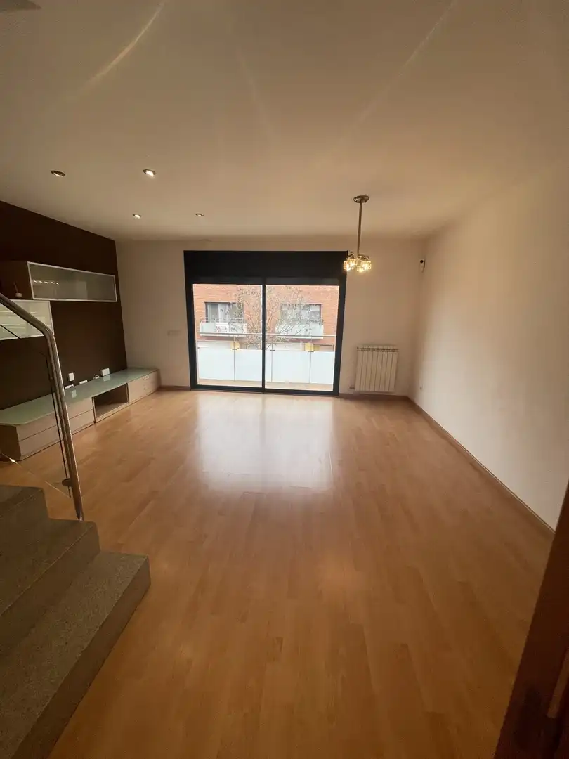 Casa adosada de alquiler en LA RIBA, Sarrià de Ter