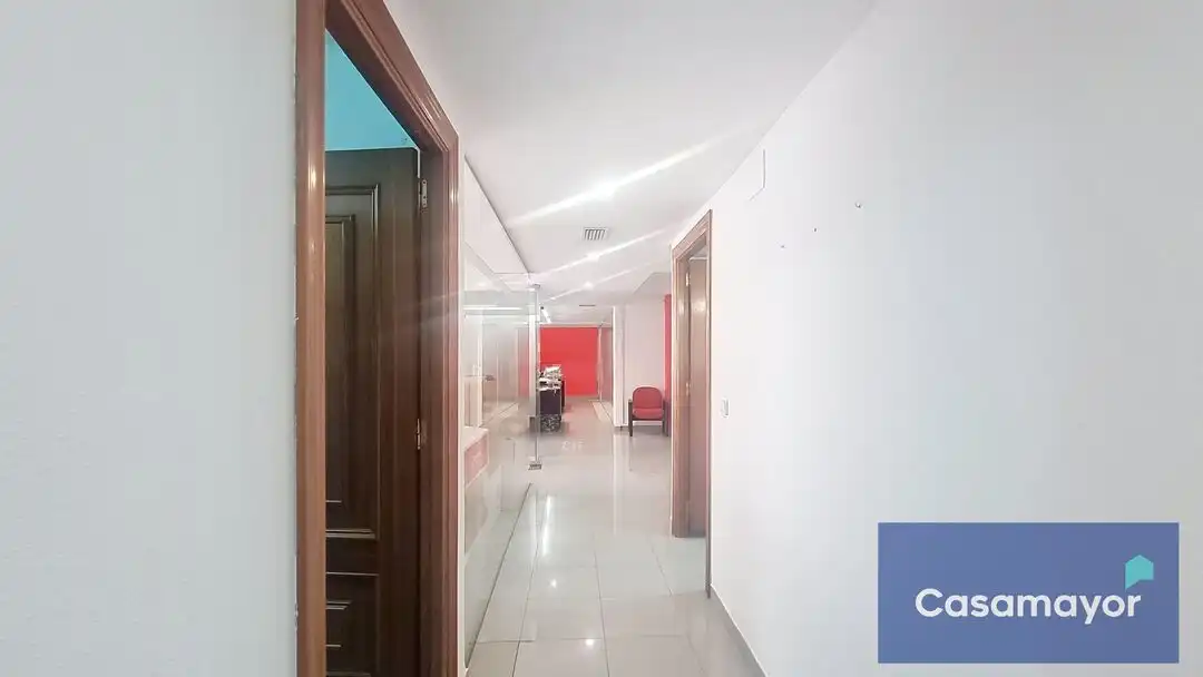 Oficina amb ascensor en venda a Avenida Alfonso El Sabio, imagen 4
