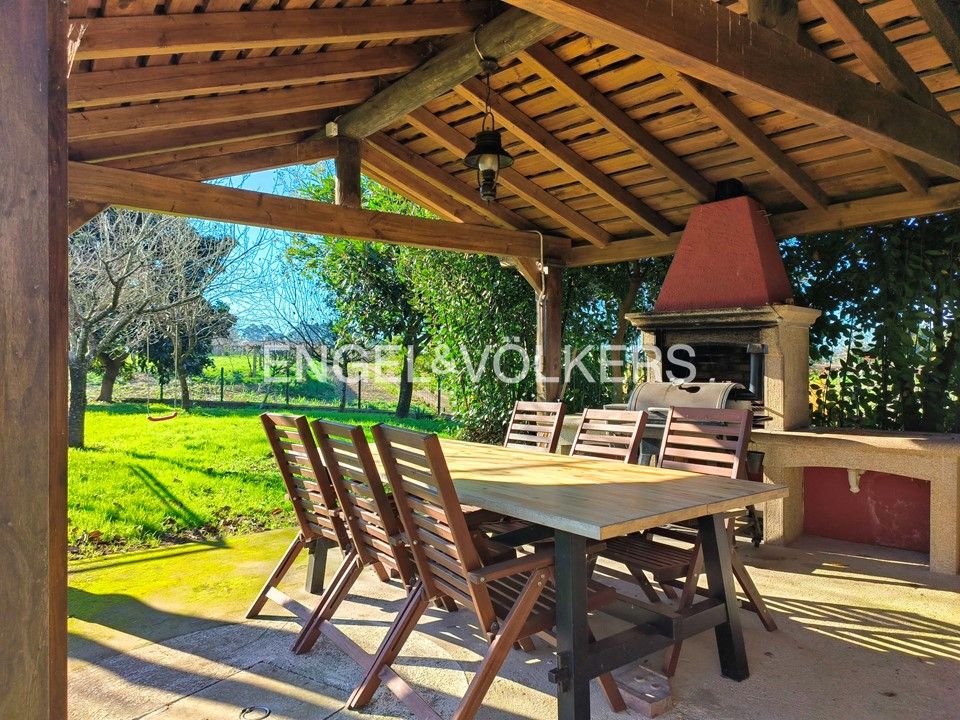 Terrace of House or chalet for sale in Sanxenxo  with Heating, Private garden and Parquet flooring