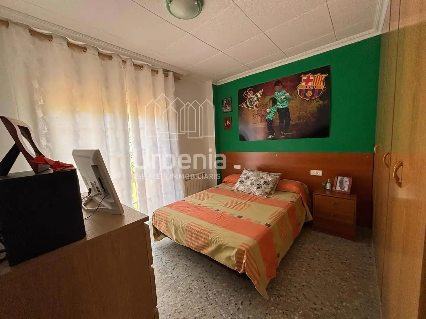 Dormitori de Casa o xalet en venda en Calella amb Calefacció i Piscina