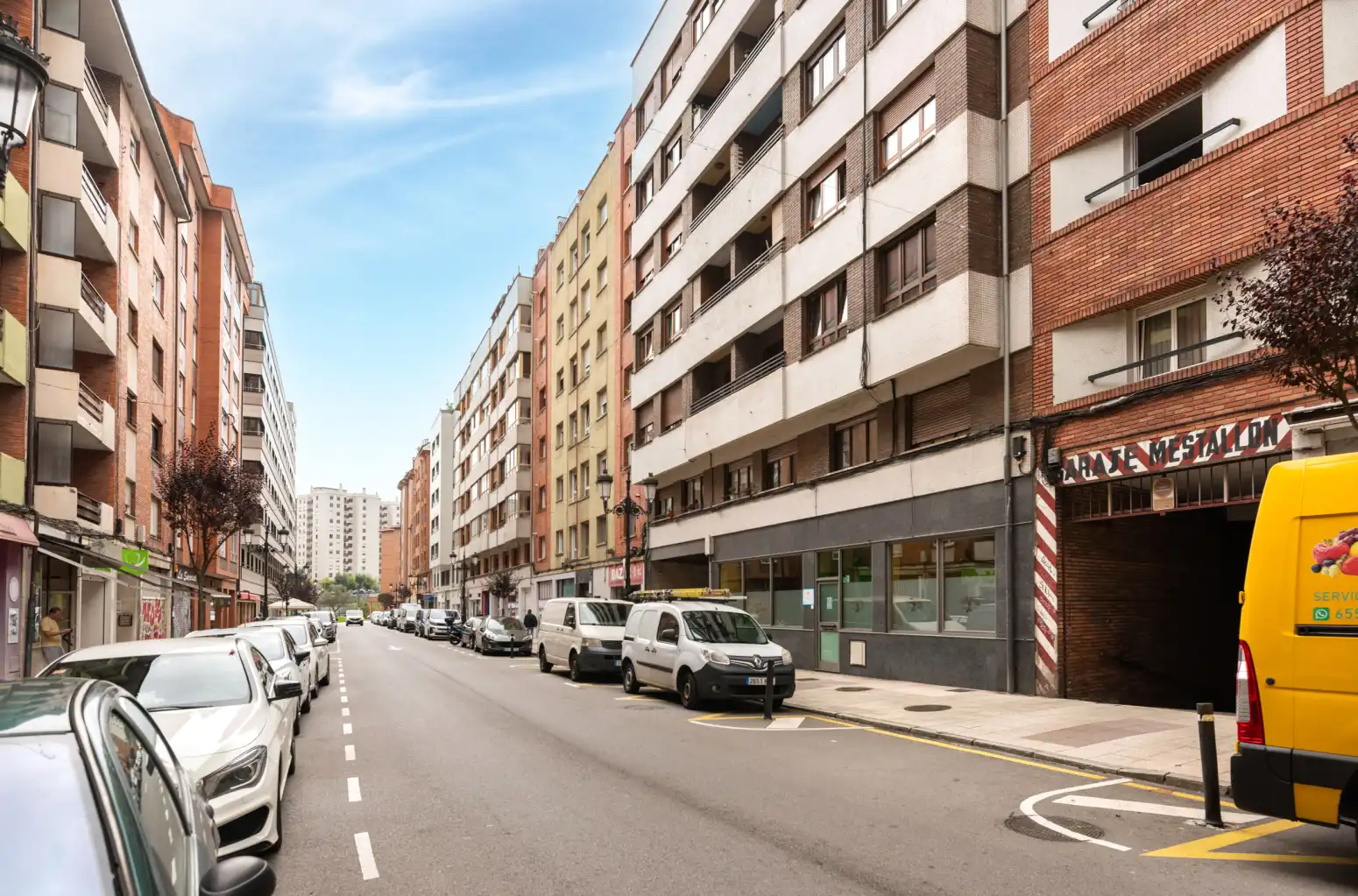 Pis amb ascensor en venda a Oviedo - CL SAN PEDRO MESTALLON 8