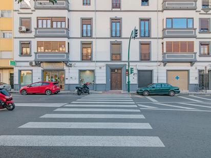 Vista exterior de Pis en venda en  Granada Capital amb Terrassa