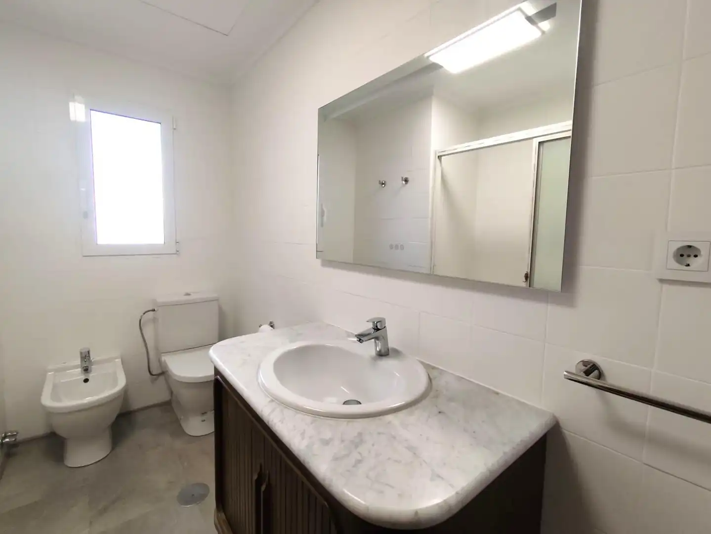 Badezimmer von Wohnung zur Miete in Cartagena mit Klimaanlage