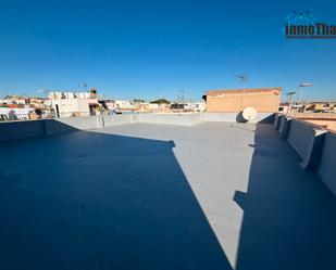 Vista exterior de Casa adosada en venda en Jerez de la Frontera amb Aire condicionat, Terrassa i Traster