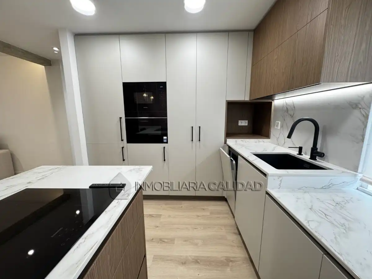 Kitchen of Flat for sale in Burgos  with Heating, Storage room and Furnished