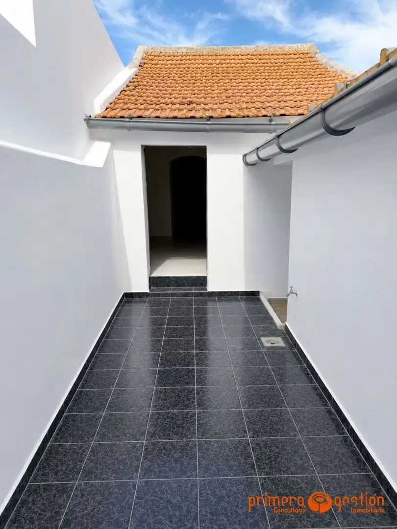 Haus oder Chalet zum Verkauf in Fuentes de Andalucía mit Terrasse