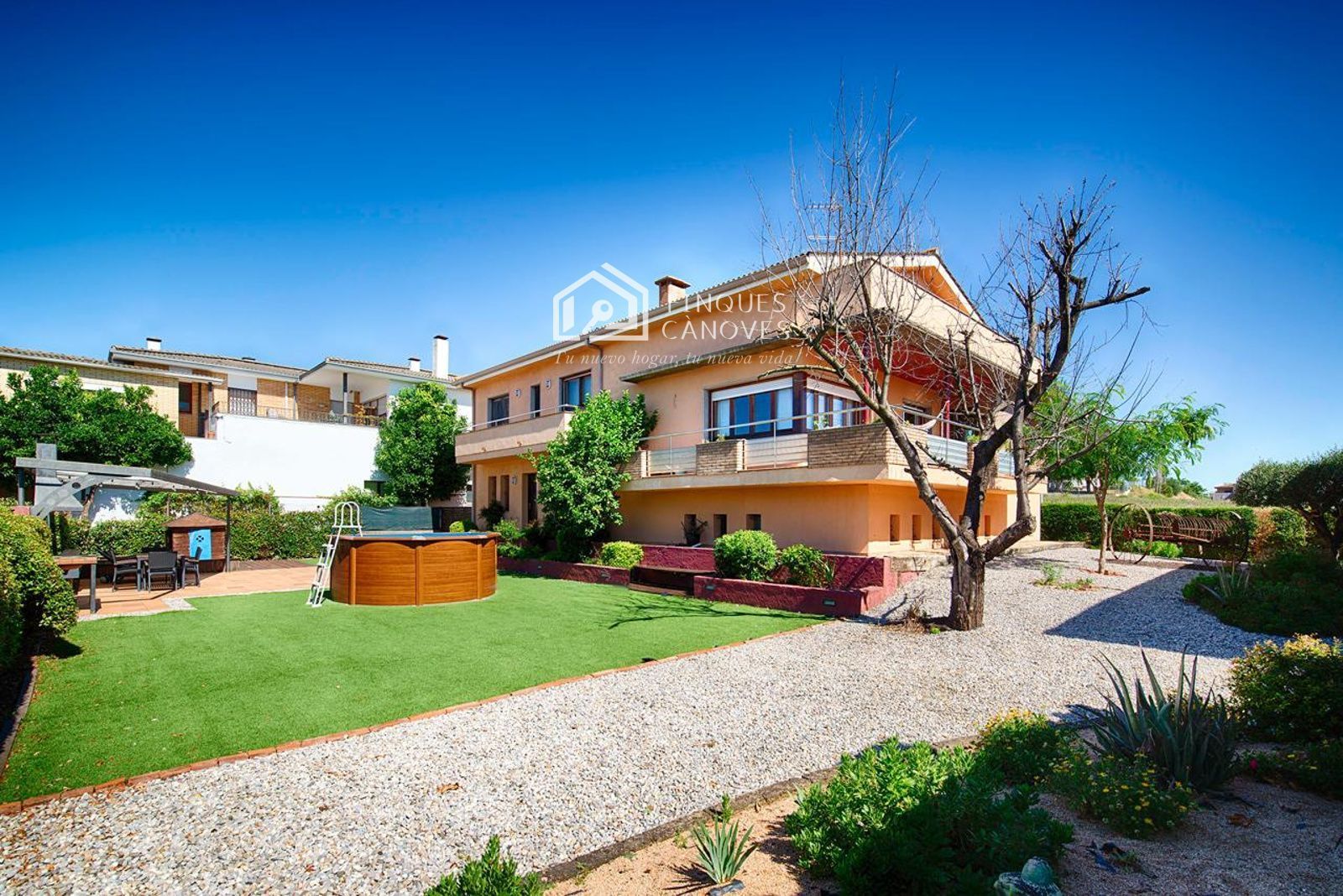 Vista exterior de Casa o xalet en venda en Porqueres amb Aire condicionat, Calefacció i Terrassa