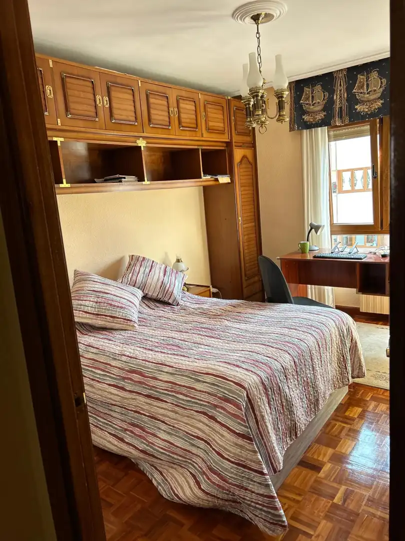 Habitación de Piso de alquiler en Reinosa con Calefacción, Terraza y Amueblado