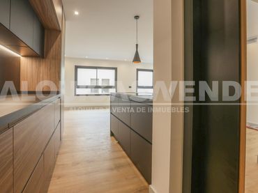 Appartamento con balcone in affitto a Casco Antiguo