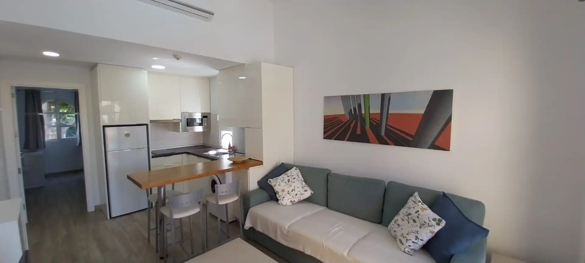 Sala d'estar de Apartament de lloguer en San Bartolomé de Tirajana amb Aire condicionat, Calefacció i Terrassa