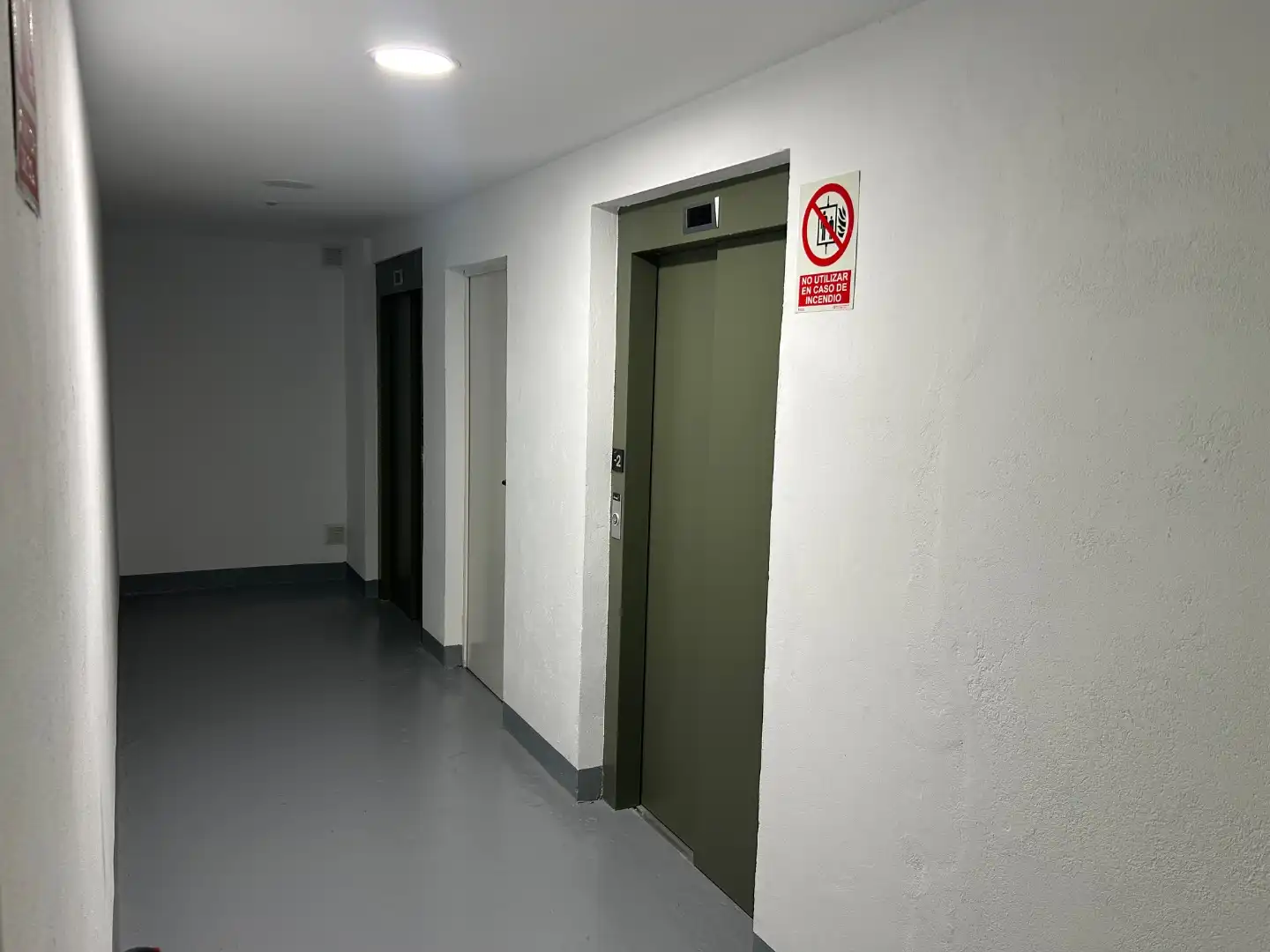 Garage zur Miete in Ciudad de la Comunicación - Arco Ladrillo
