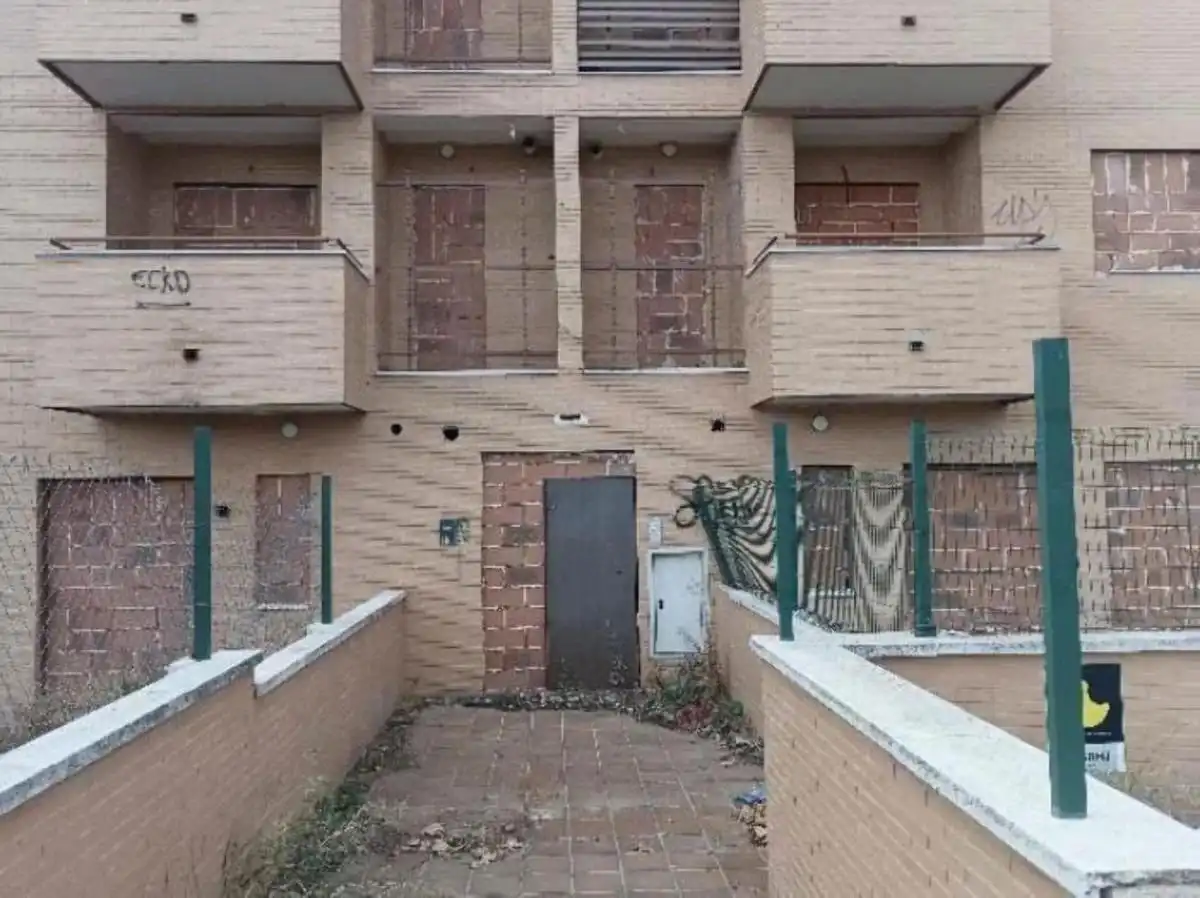 Vista exterior de Edificio en venta en Valdepeñas