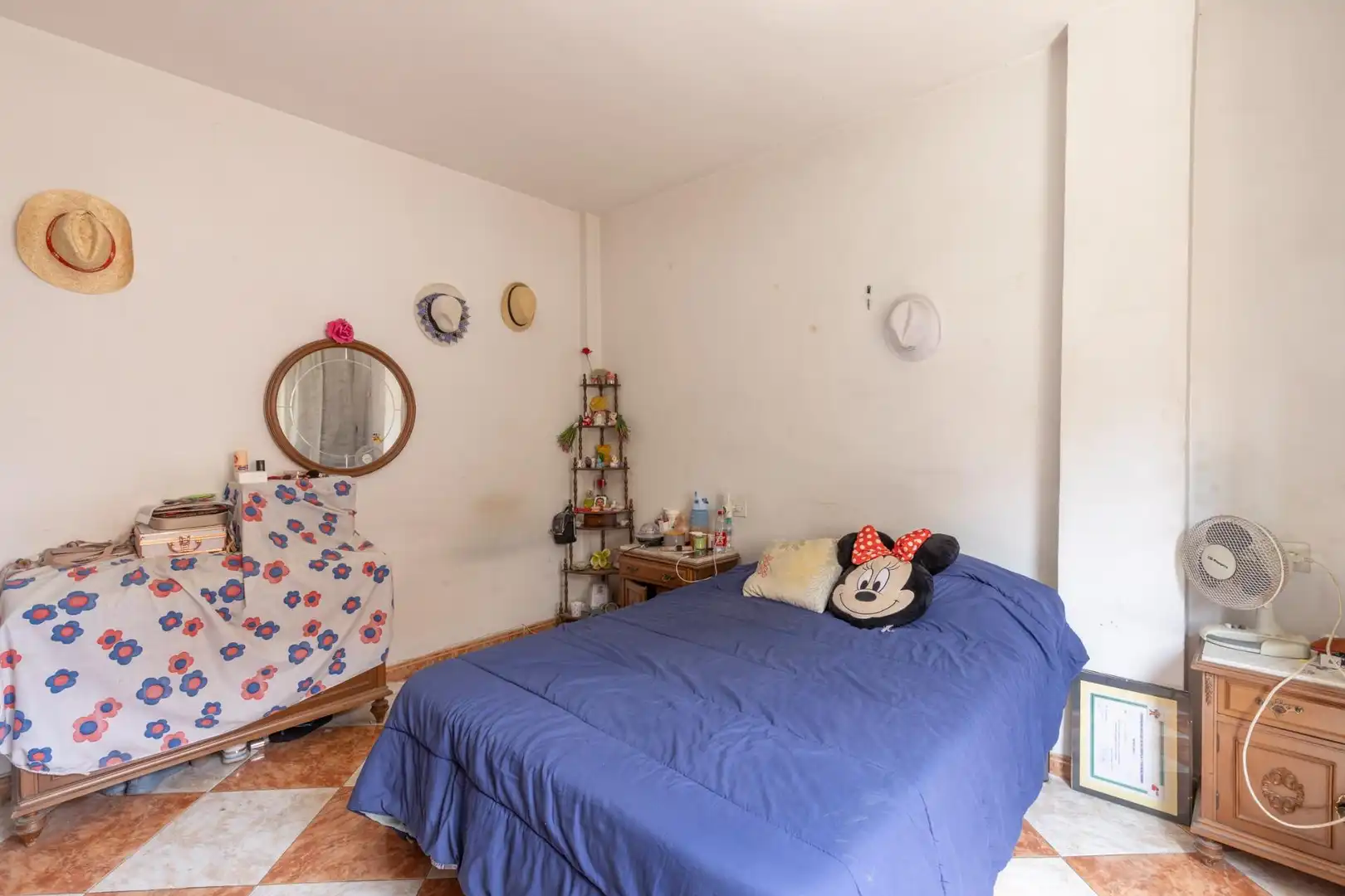 Dormitori de Pis en venda en Granada