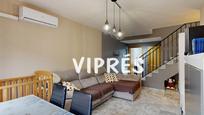 Sala d'estar de Casa adosada en venda en Cáceres Capital amb Aire condicionat, Calefacció i Terrassa
