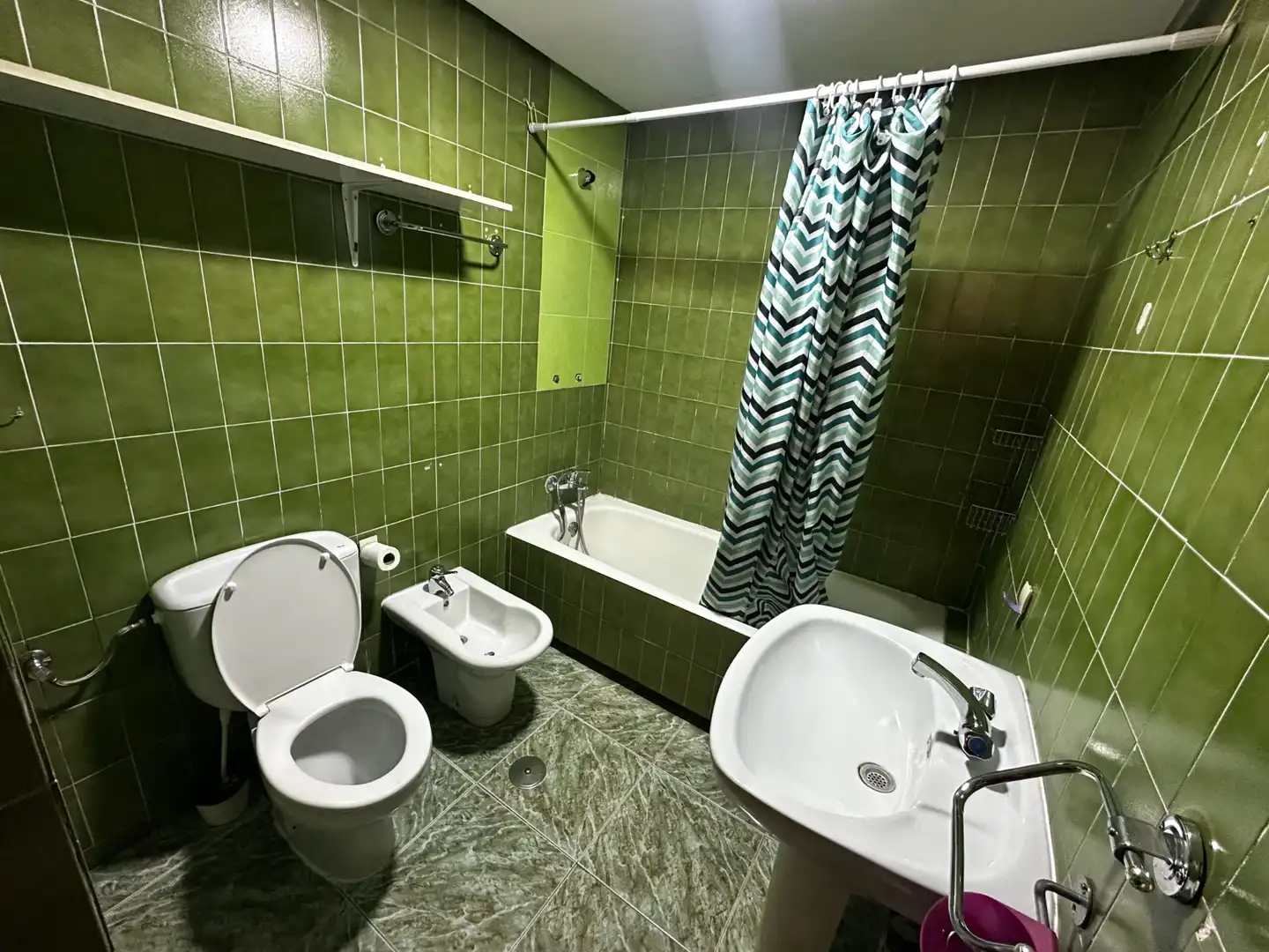 Bathroom of Flat for rent in Cuenca  with Heating, Terrace and Furnished