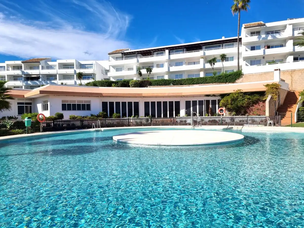 Apartamento con piscina en venta en Las Lagunas