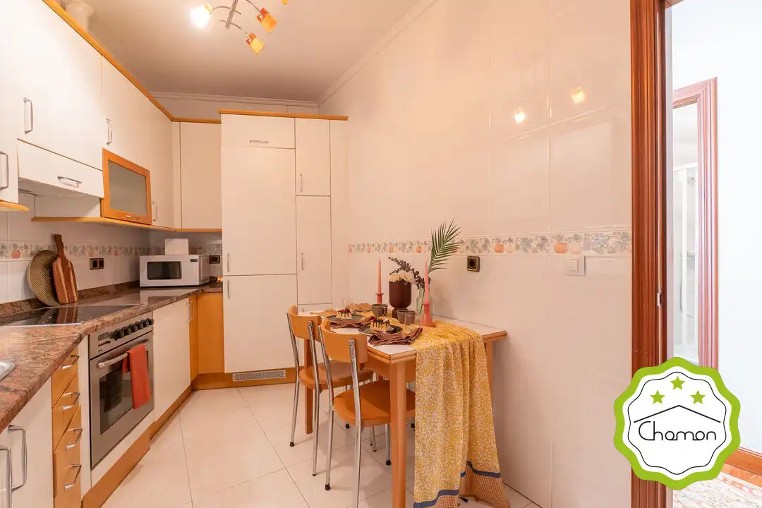 Cocina de Piso en venta en Bilbao  con Calefacción y Balcón