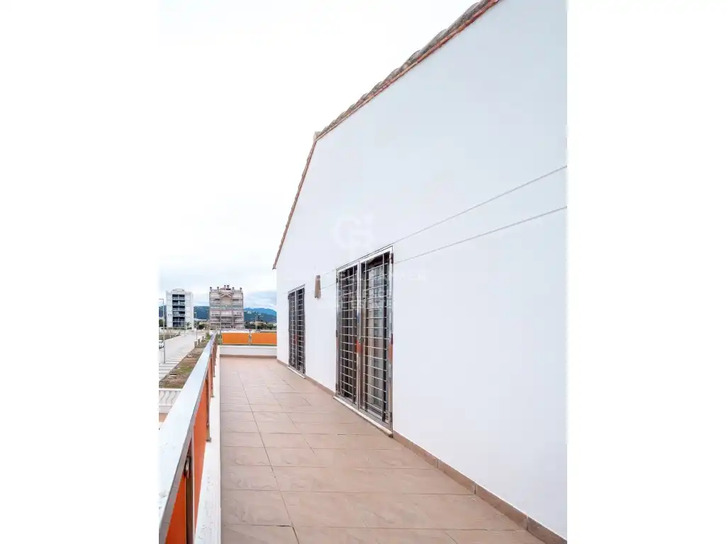 Terrace of Houses for sale in Oliva  with Air Conditioner, Terrace and Swimming Pool