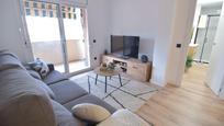 Sala d'estar de Pis en venda en Torredembarra amb Calefacció, Jardí privat i Terrassa