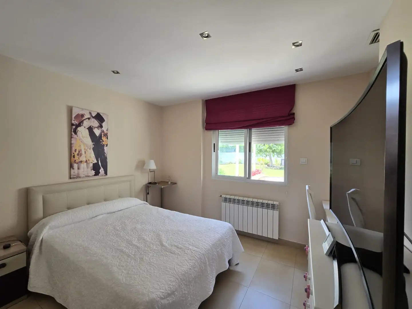 Dormitori de Casa o xalet en venda en Castellón de la Plana / Castelló de la Plana amb Aire condicionat, Calefacció i Jardí privat