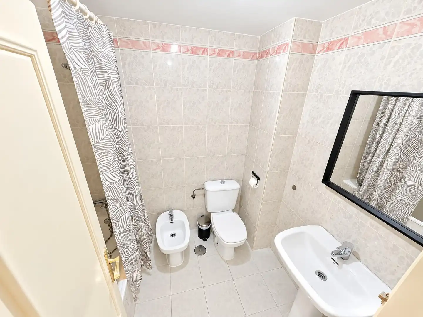 Baño de Piso de alquiler en Málaga con Amueblado y Balcón