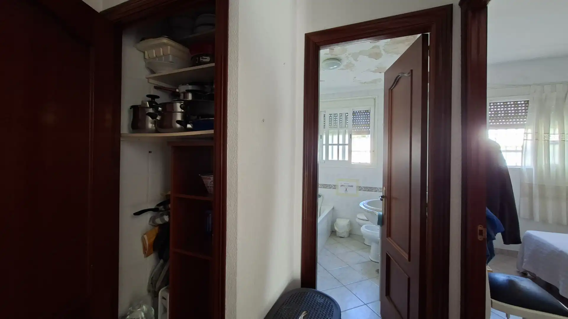 Bathroom of Houses for sale in Chiclana de la Frontera  with Private garden, Terrace and Storage room