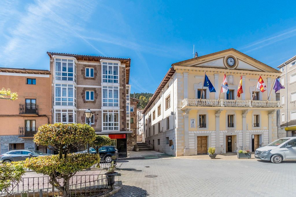 Vista exterior de Apartament en venda en Pradoluengo