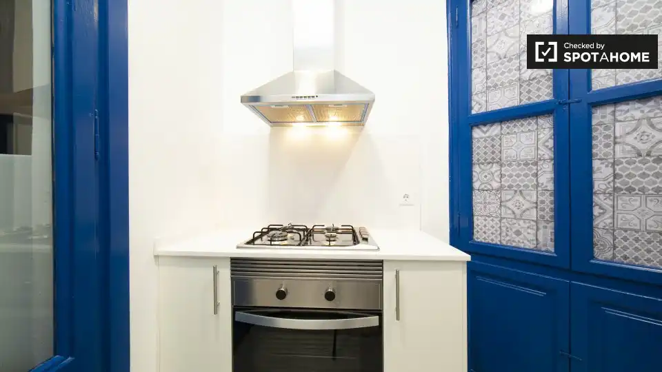 Cocina de Piso para compartir en Barcelona con Aire acondicionado, Calefacción y Amueblado