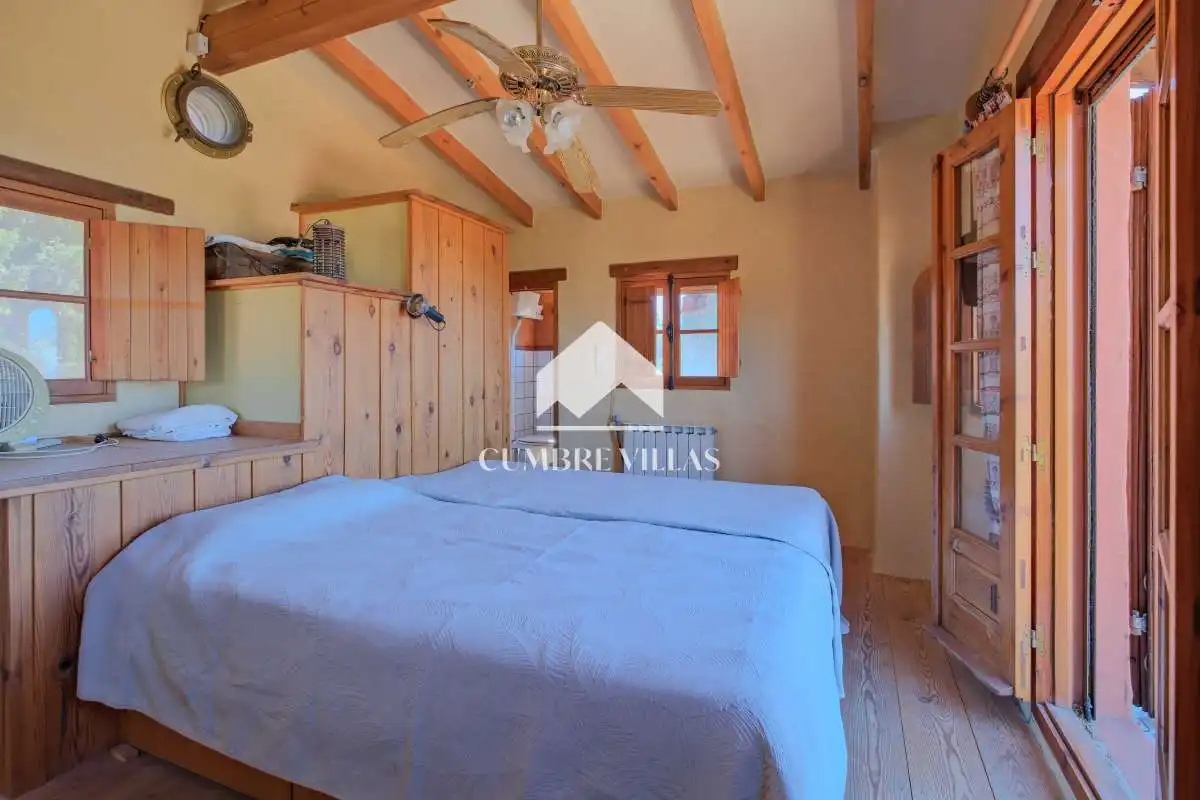 Habitación de Finca rústica en venta en Almuñécar con Jardín privado, Terraza y Trastero