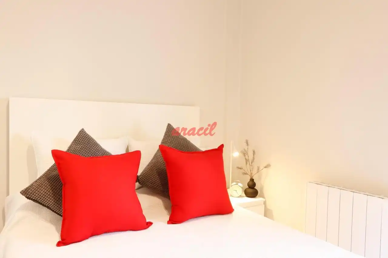 Habitación de Piso en venta en Ourense Capital  con Calefacción y Amueblado