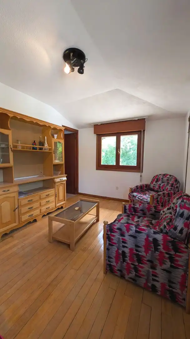 Wohnzimmer von Wohnung zum Verkauf in Vega de Pas mit Heizung, Abstellraum und Möbliert