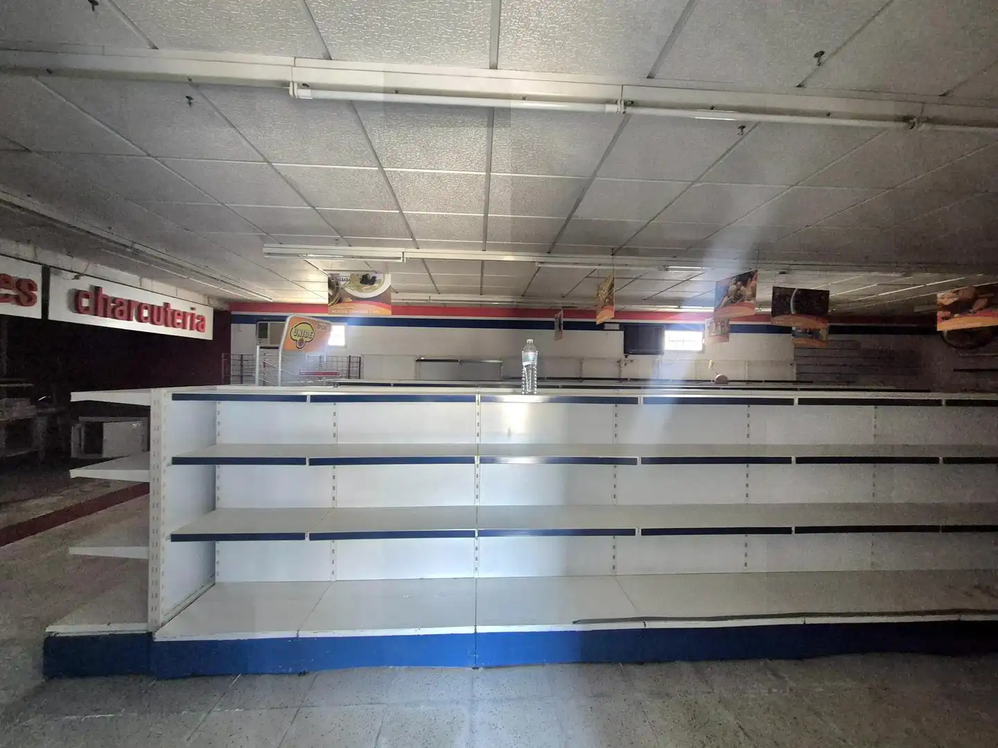 Local en venda en Montijo amb Calefacció