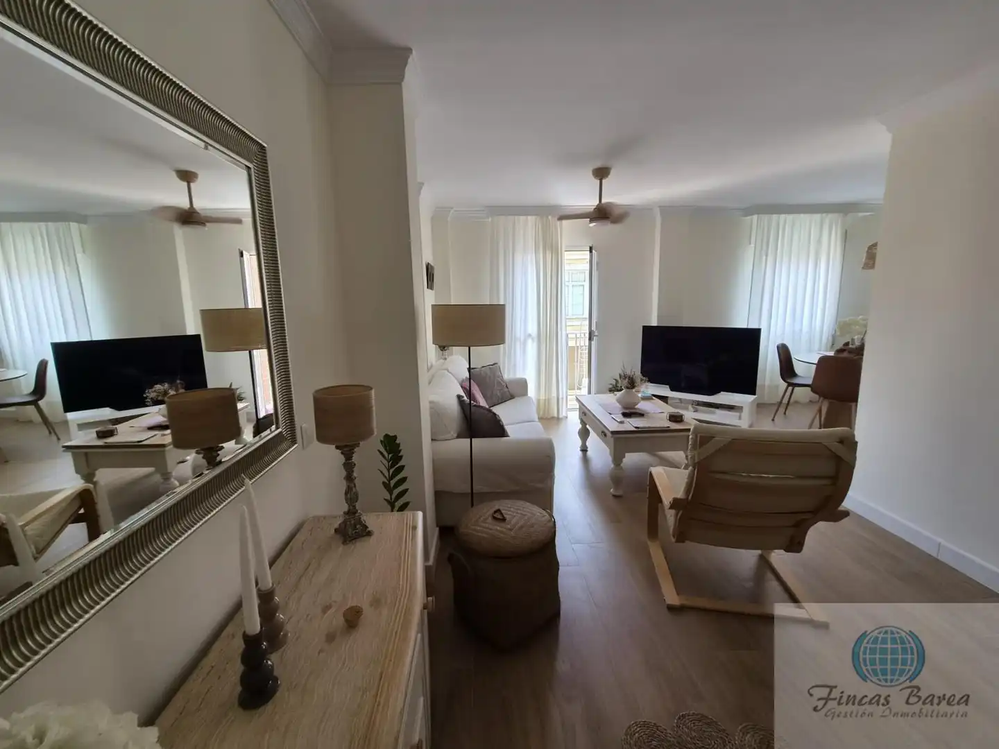 Sala de estar de Piso de alquiler en Fuengirola con Balcón